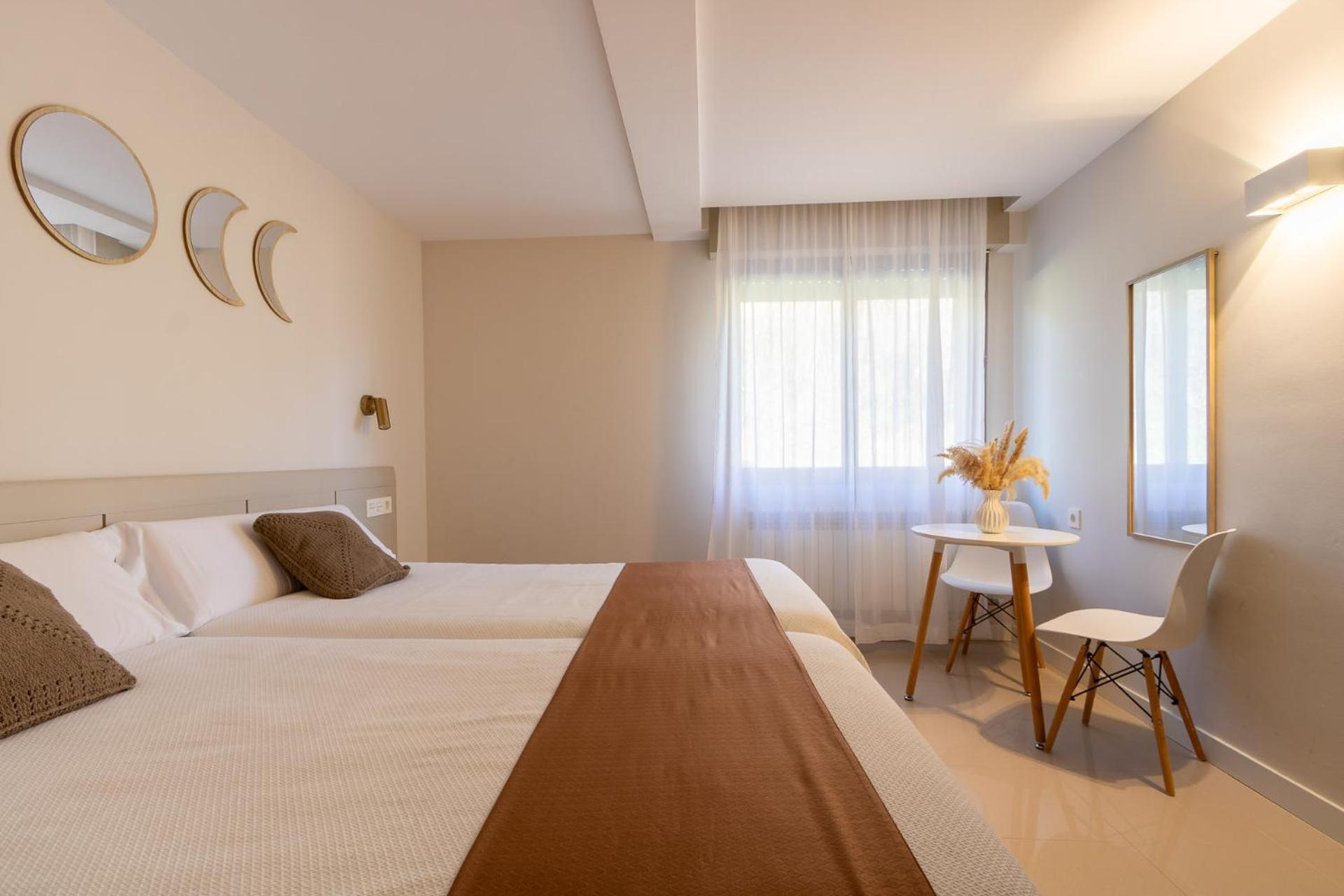 Hostal Lobrega Torrecilla en Cameros Екстериор снимка