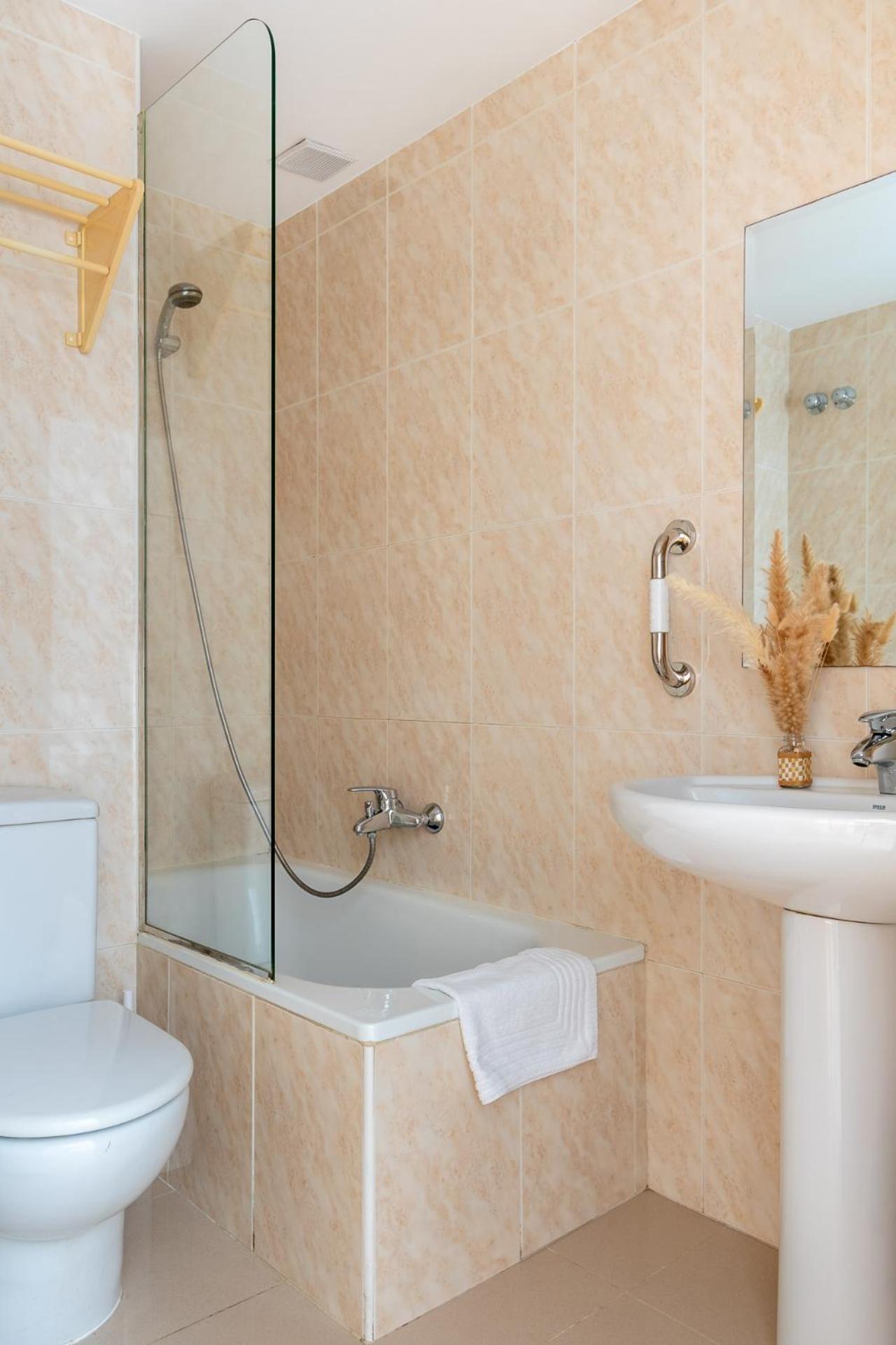 Hostal Lobrega Torrecilla en Cameros Екстериор снимка